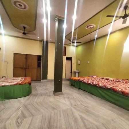Hotel Aakash Ganga Varanasi Exterior photo