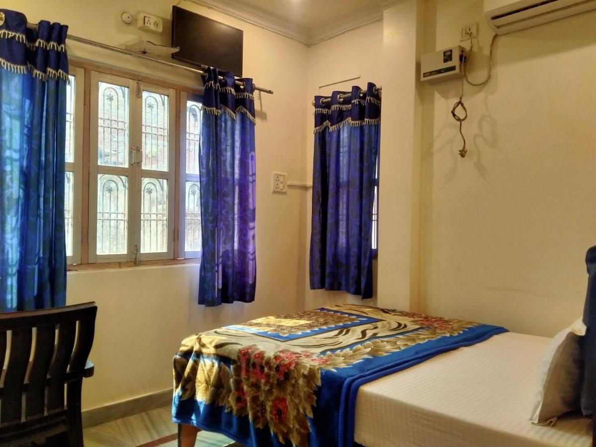 Hotel Aakash Ganga Varanasi Exterior photo